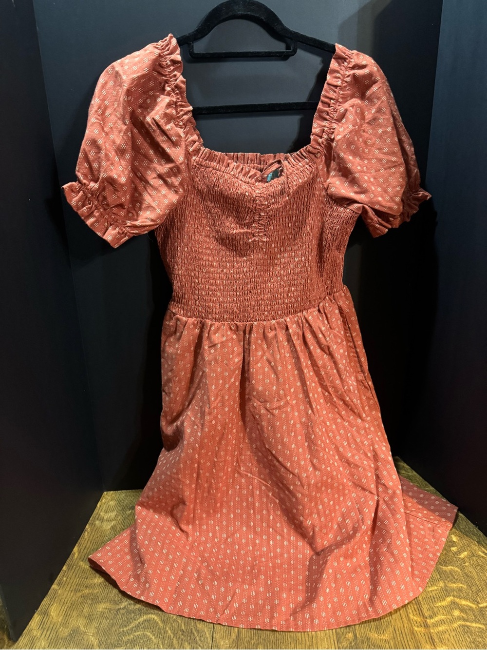 Style Name: Isla Puff-Sleeve Jacquard Dress